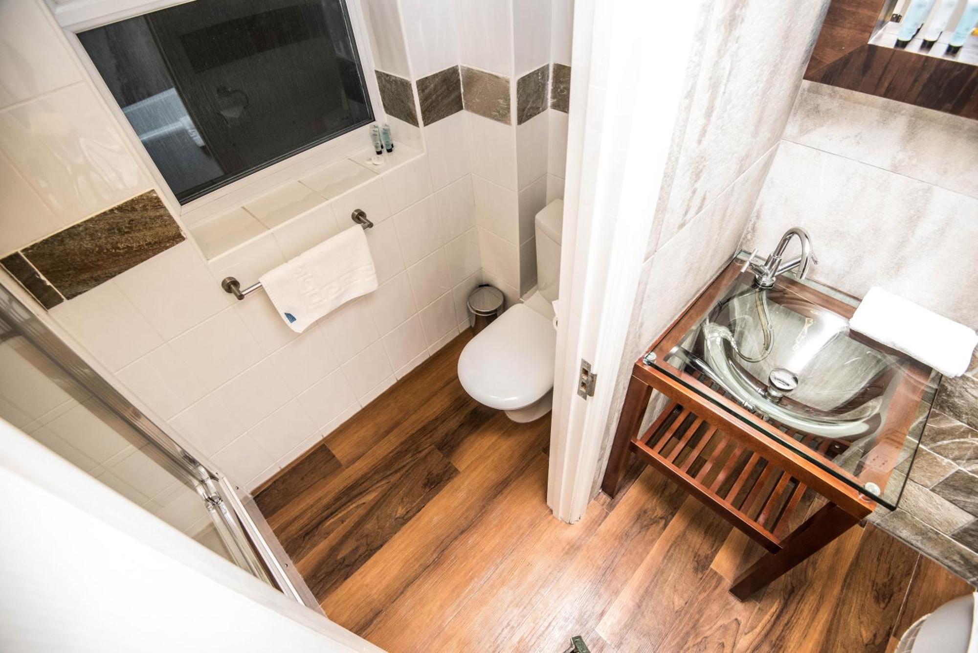 Leaside Hotel لوتون الغرفة الصورة