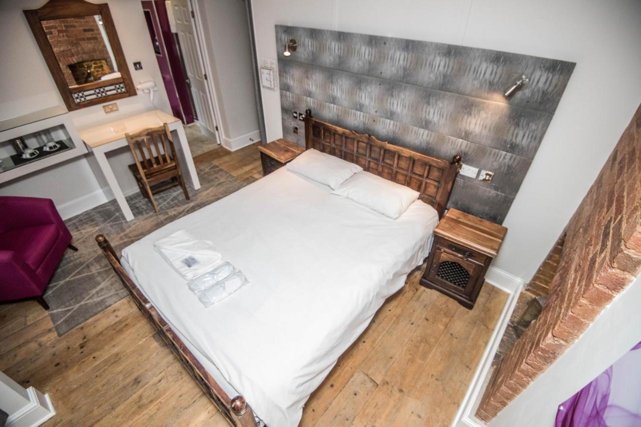 Leaside Hotel لوتون الغرفة الصورة